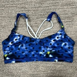 Lululemon Free to Be Sportsbra